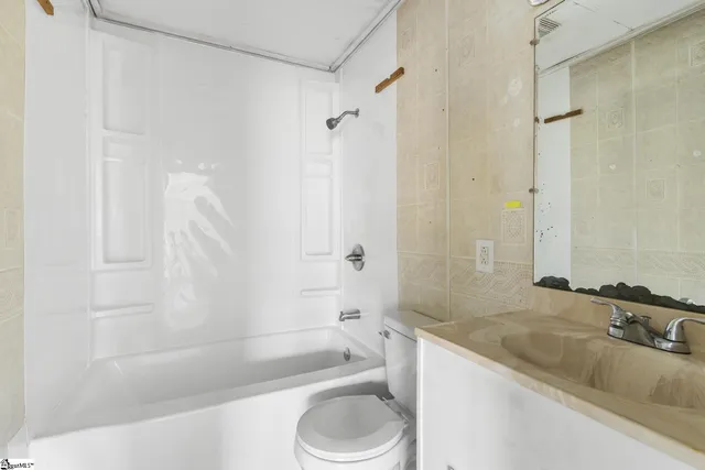 $245,000 | 107 North Bell Street, Unit 111N, Clinton, SC 29325