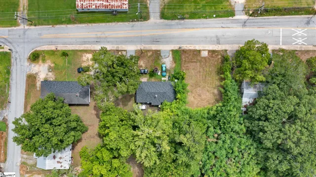 $245,000 | 107 North Bell Street, Unit 111N, Clinton, SC 29325