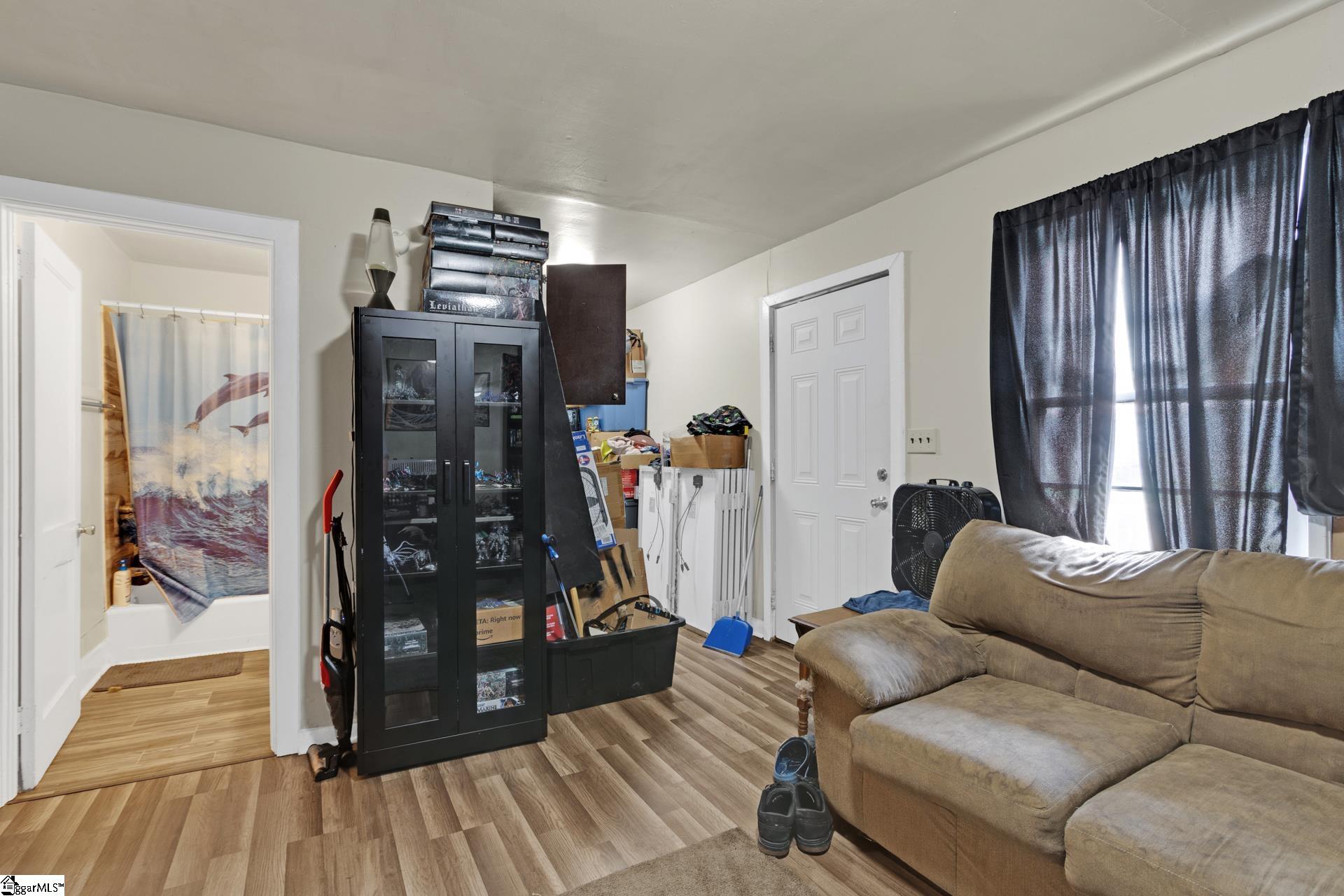 107 North Bell Street, Unit 111N Clinton, SC 29325 - Photo 4 of 37