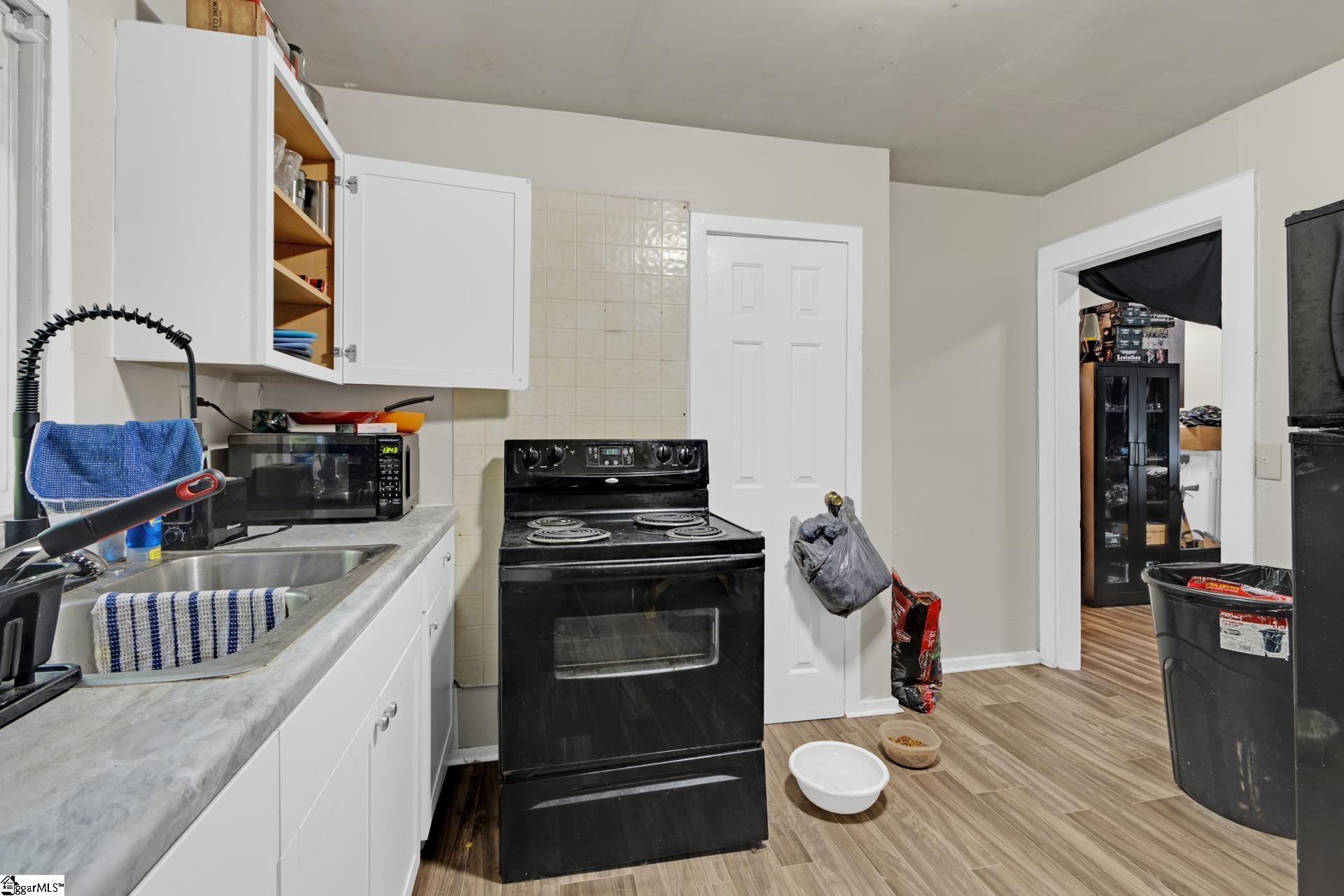 107 North Bell Street, Unit 111N Clinton, SC 29325 - Photo 6 of 37