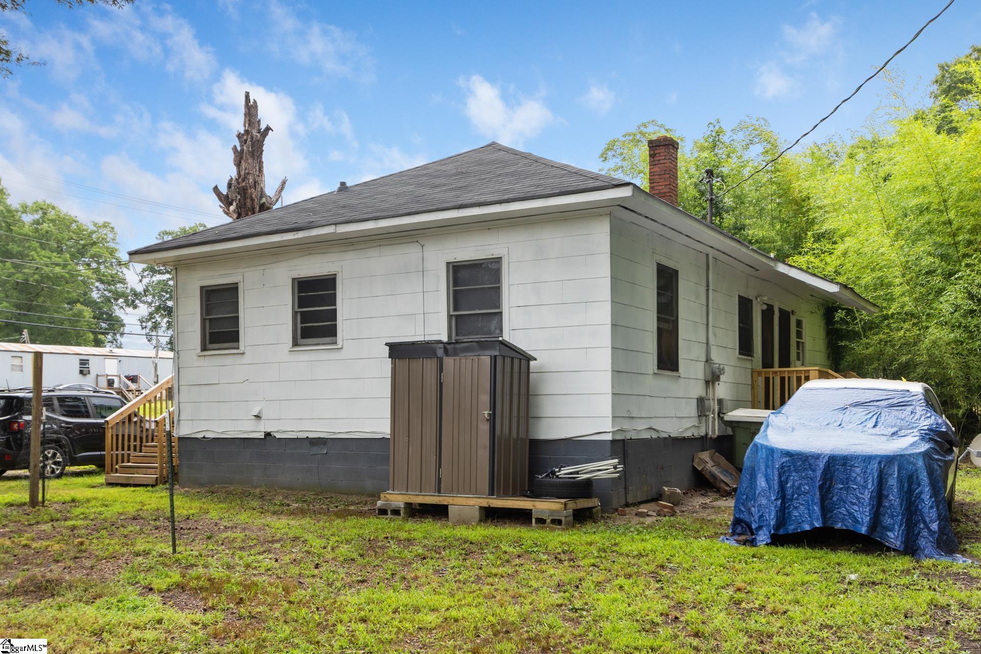 107 North Bell Street, Unit 111N Clinton, SC 29325 - Photo 8 of 37