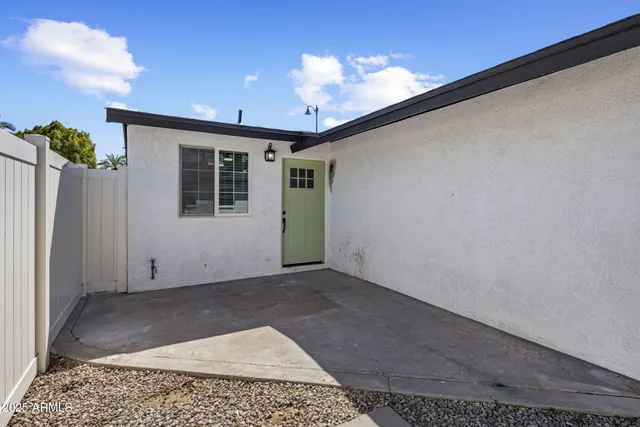 an empty room with a entryway