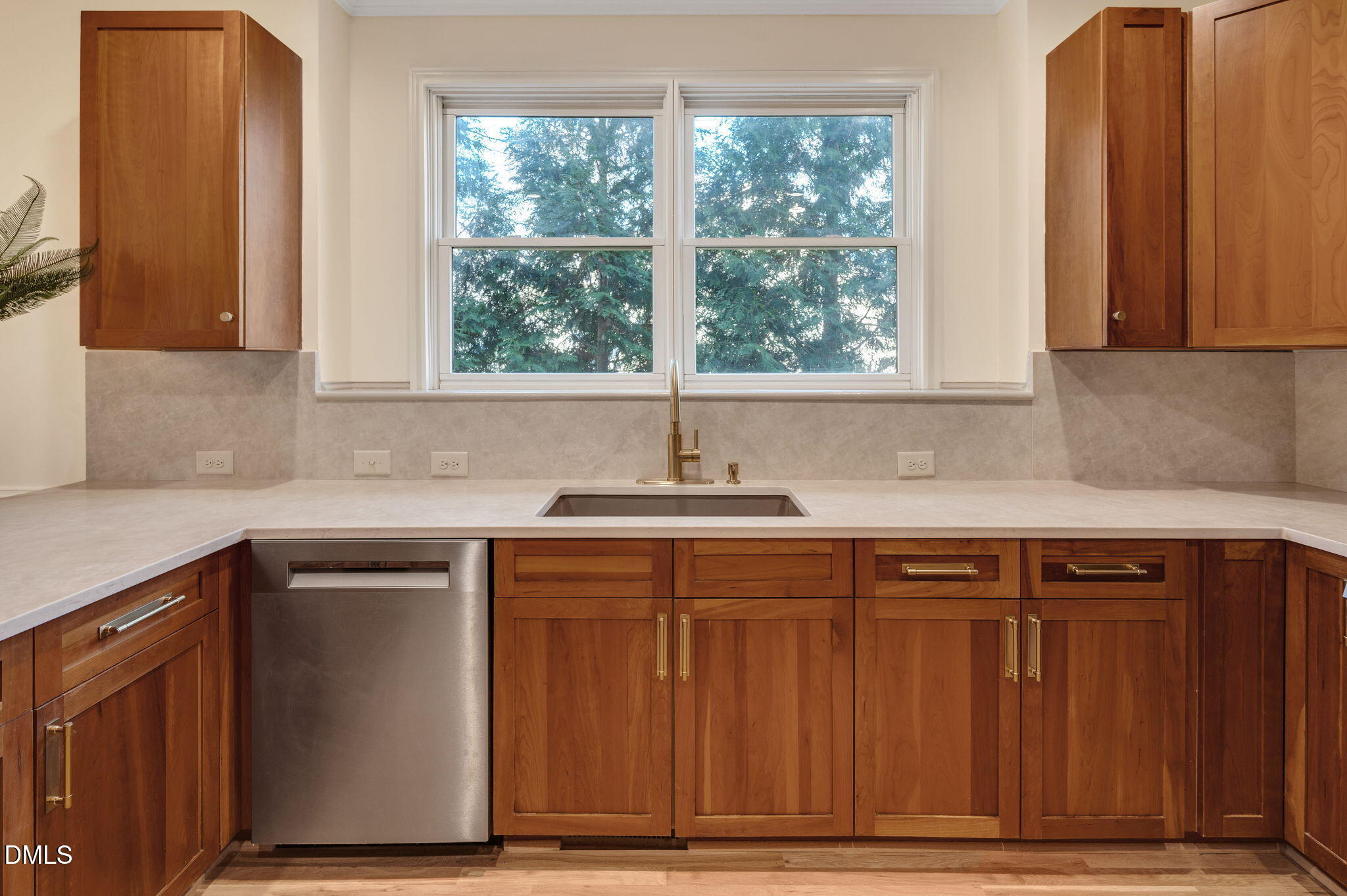 1009 Neuse Ridge Drive Clayton, NC 27527 - Photo 6 of 39 Kitchen 5