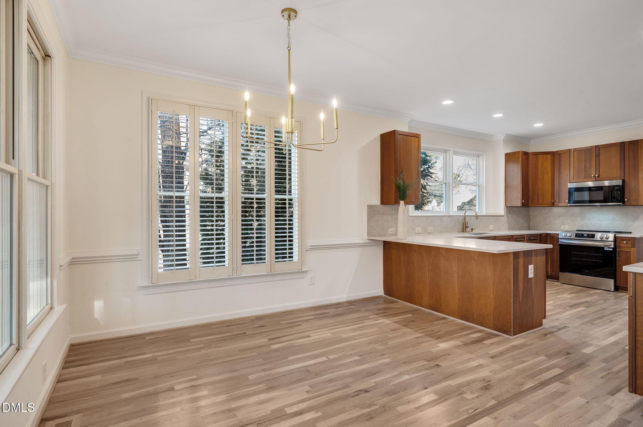 1009 Neuse Ridge Drive Clayton, NC 27527 - Photo 10 of 39 Eat in Kitchen