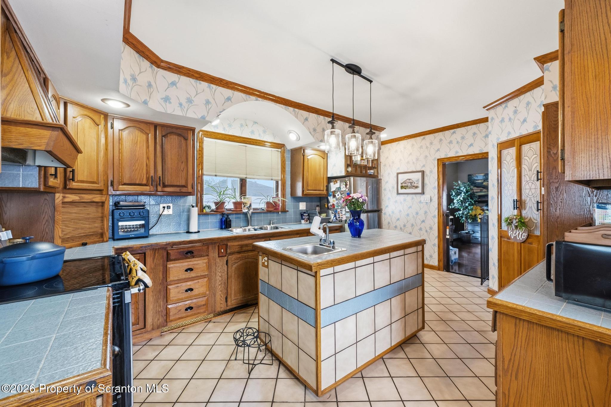 511 Fallon Street Old Forge, PA 18518 - Photo 16 of 41 DSC_1017