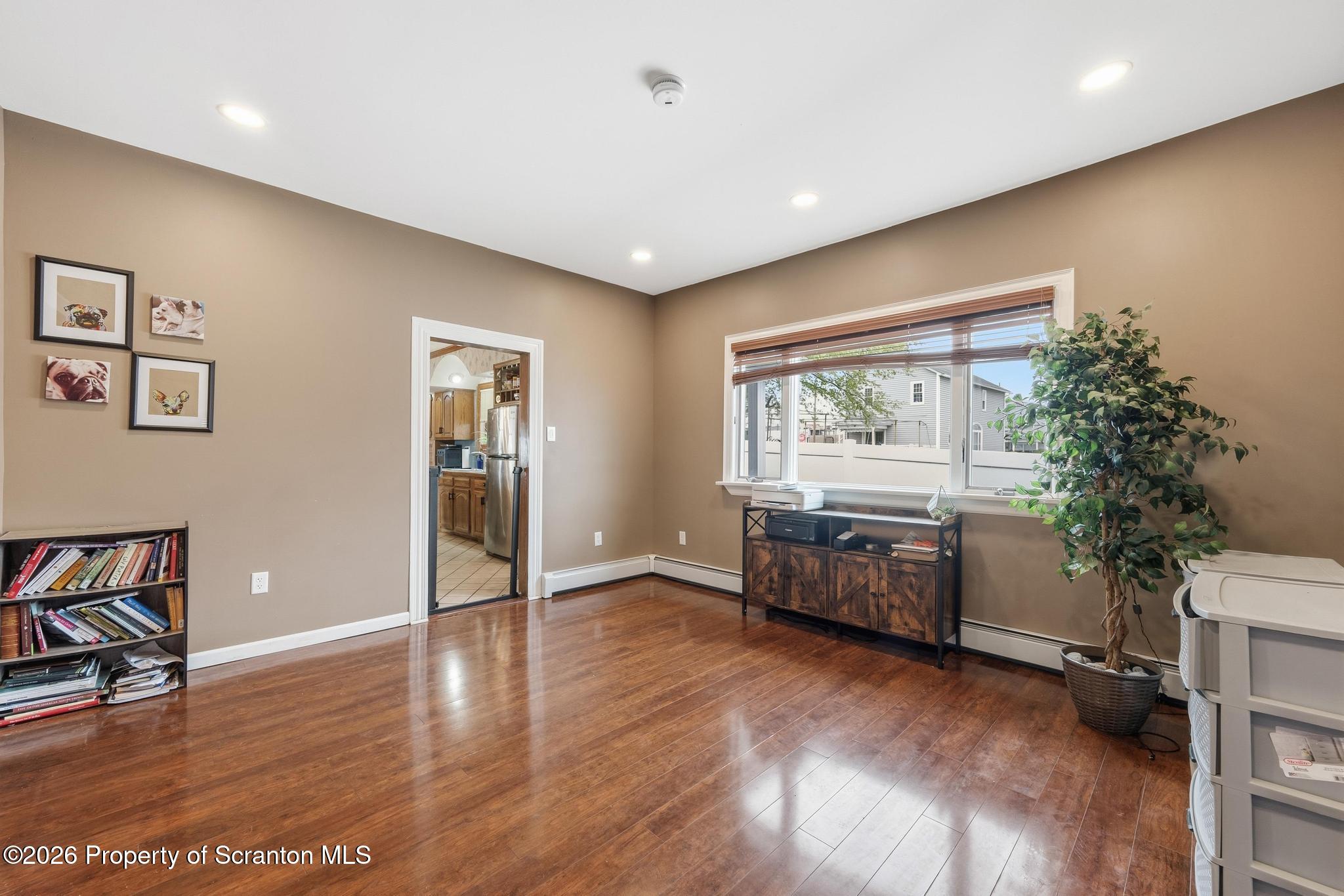 511 Fallon Street Old Forge, PA 18518 - Photo 7 of 41 DSC_1059-3