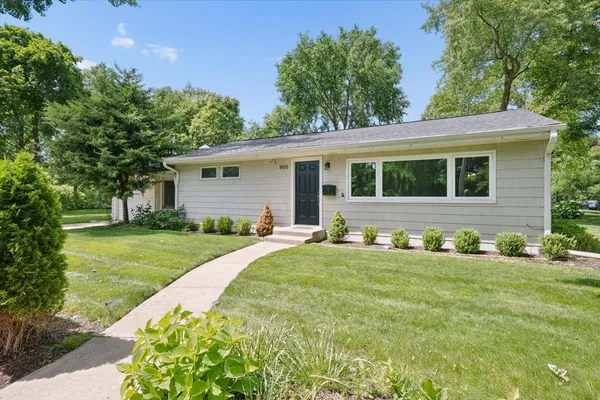 $3,900 | 900 Isabella Street, Wilmette, IL 60091