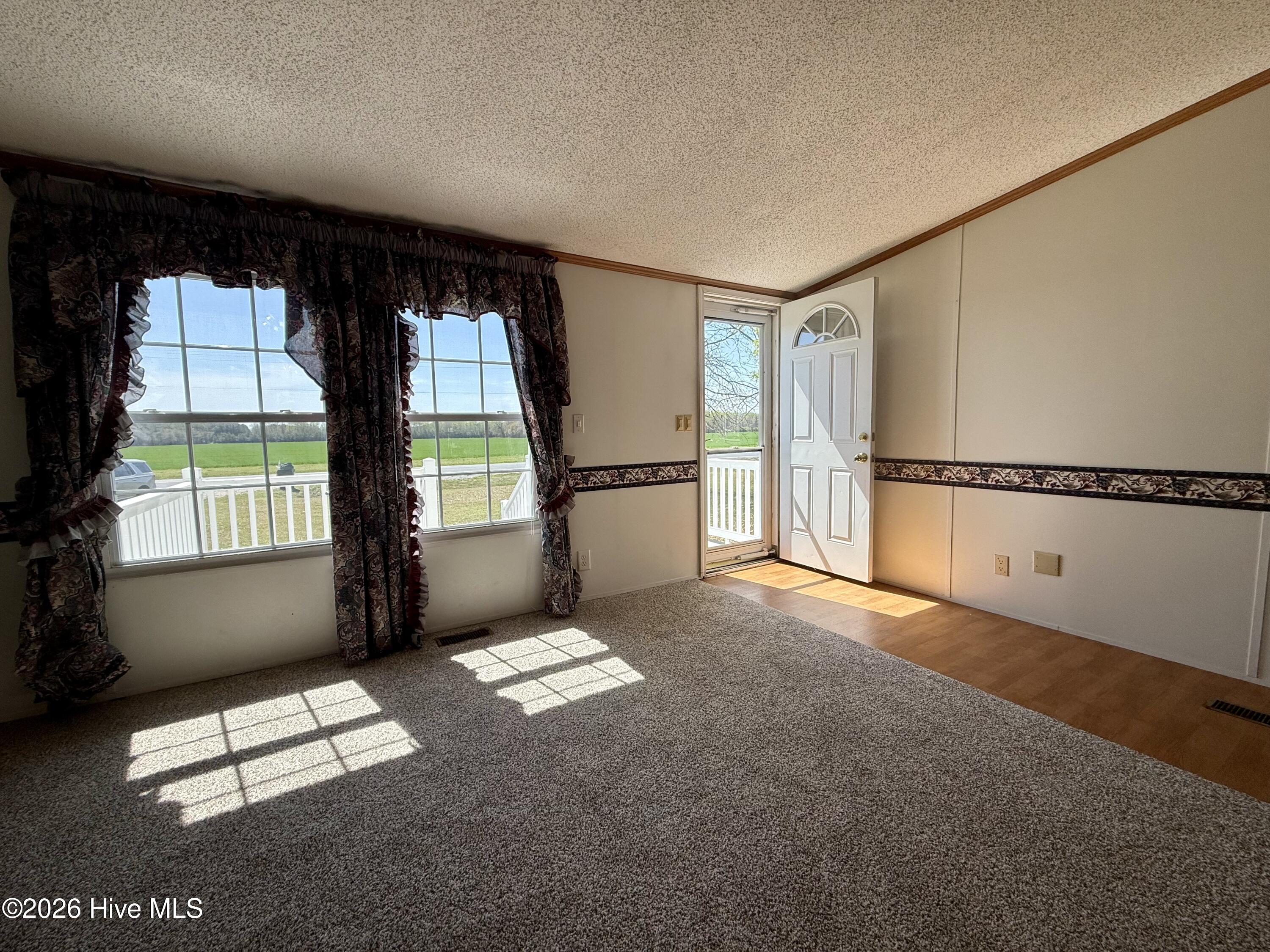 6484 Prison Camp Road Williamston, NC 27892 - Photo 16 of 56 Living Room