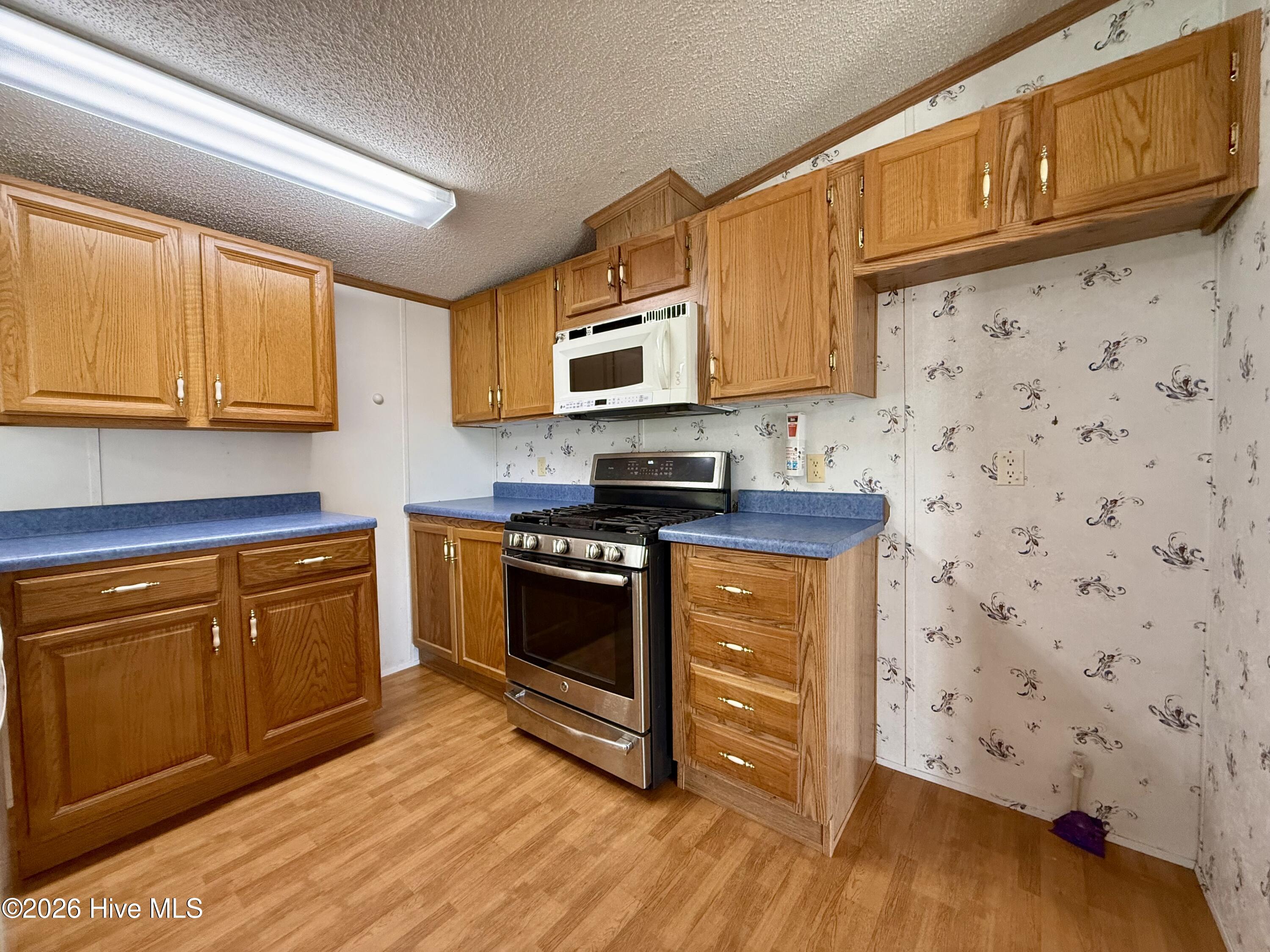6484 Prison Camp Road Williamston, NC 27892 - Photo 23 of 56 Kitchen