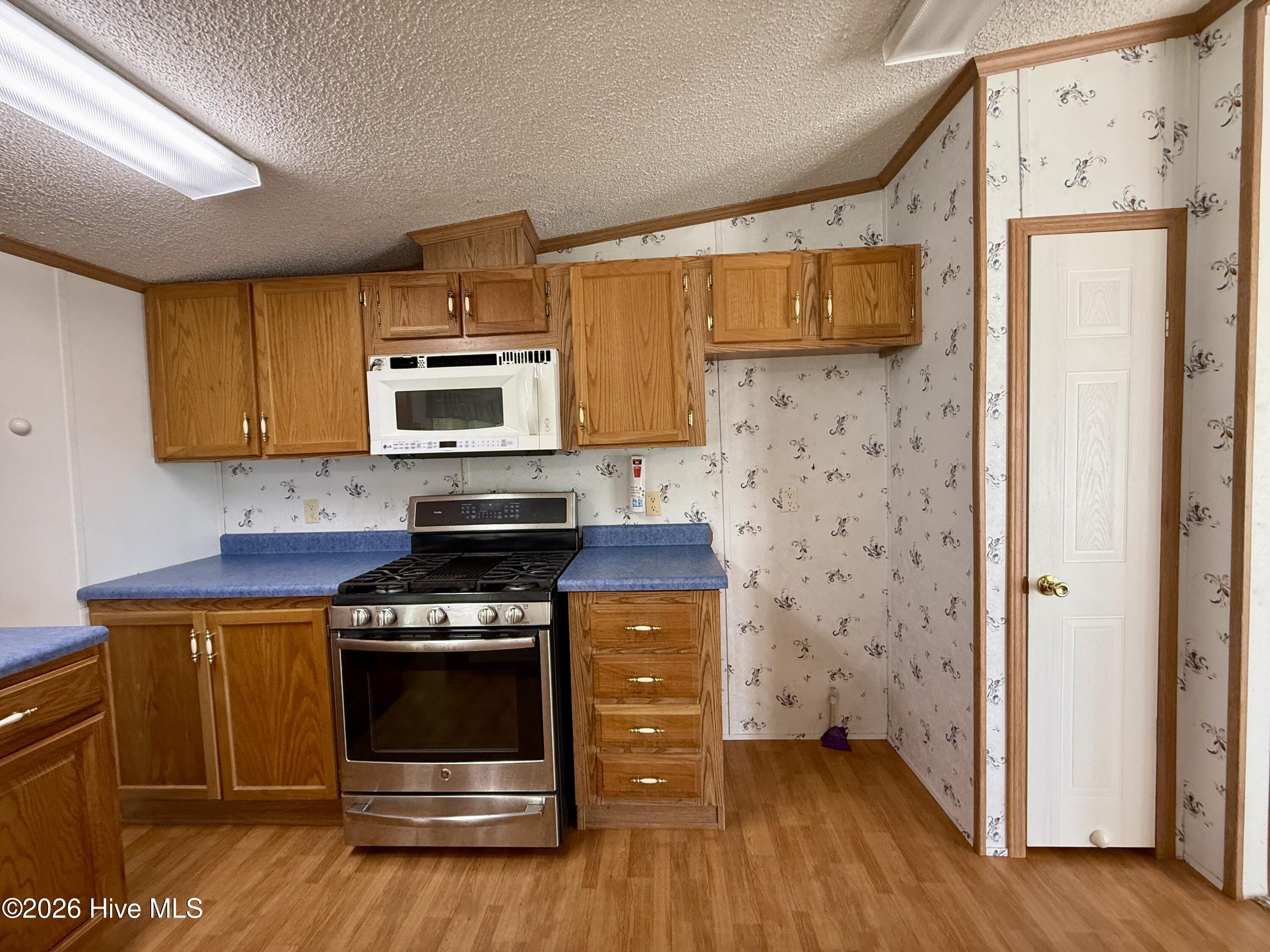 6484 Prison Camp Road Williamston, NC 27892 - Photo 24 of 56 Kitchen