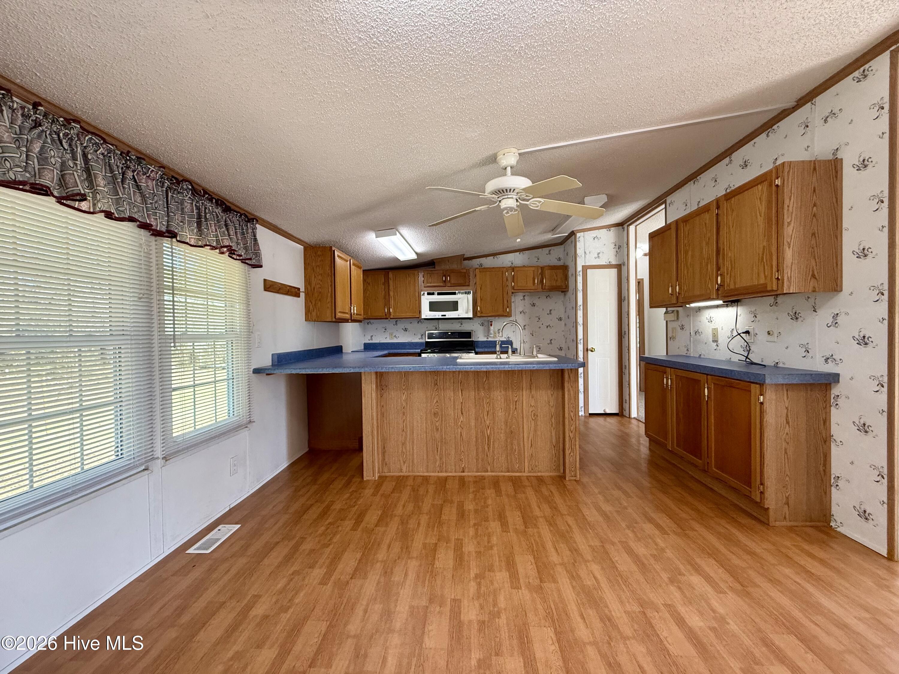 6484 Prison Camp Road Williamston, NC 27892 - Photo 29 of 56 Dining Area