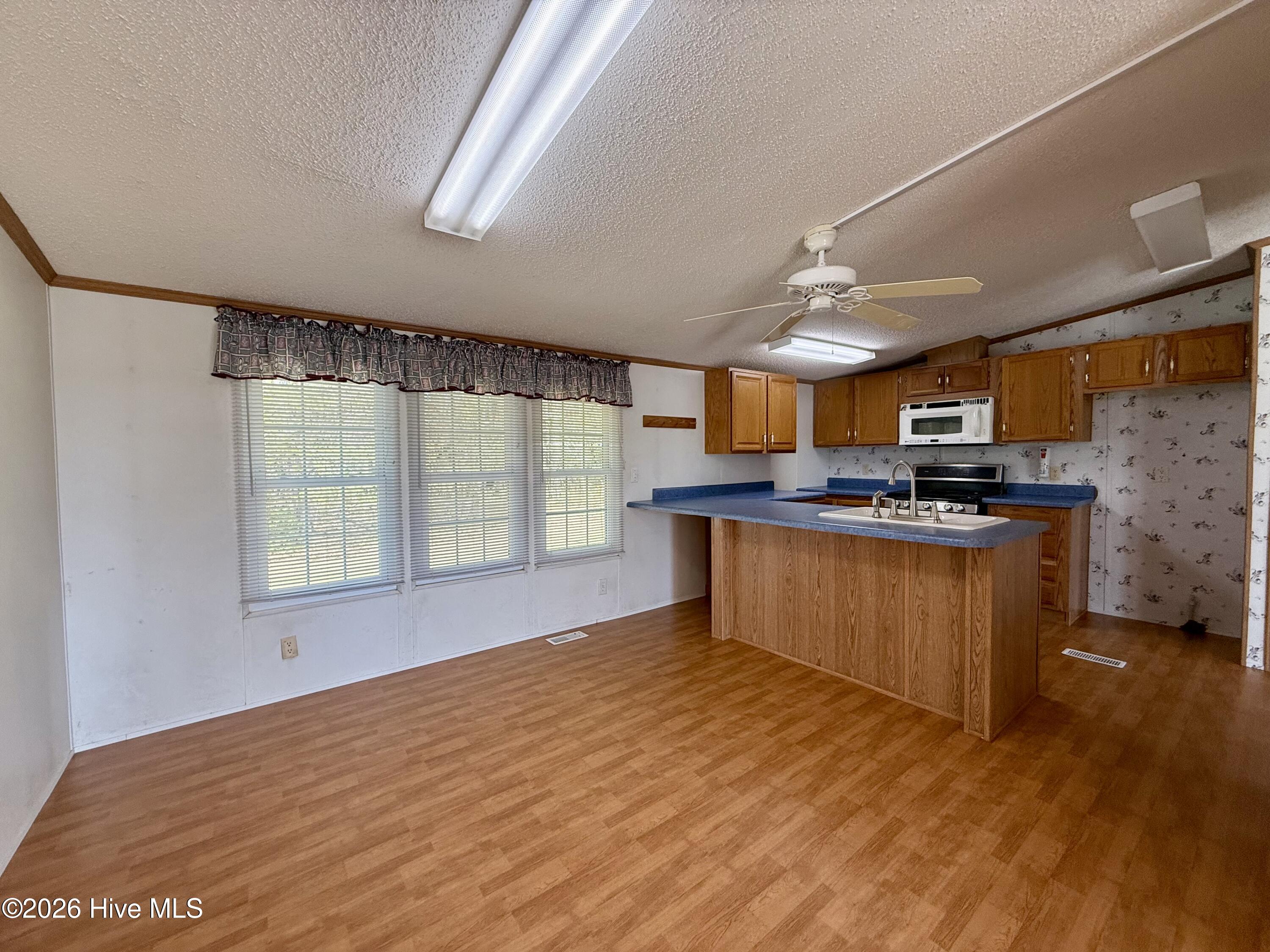 6484 Prison Camp Road Williamston, NC 27892 - Photo 31 of 56 Dining Areea