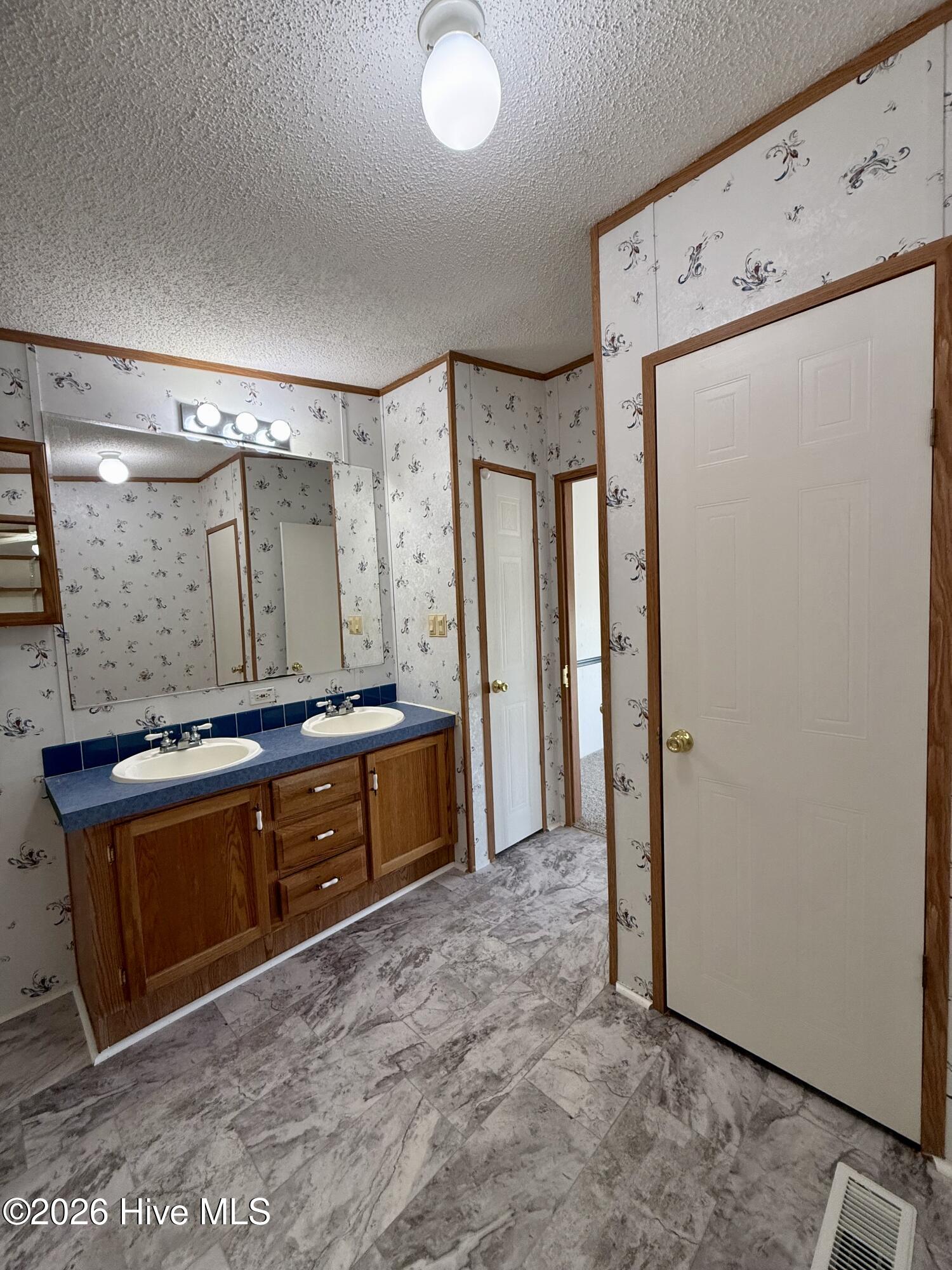 6484 Prison Camp Road Williamston, NC 27892 - Photo 37 of 56 Master Bathroom