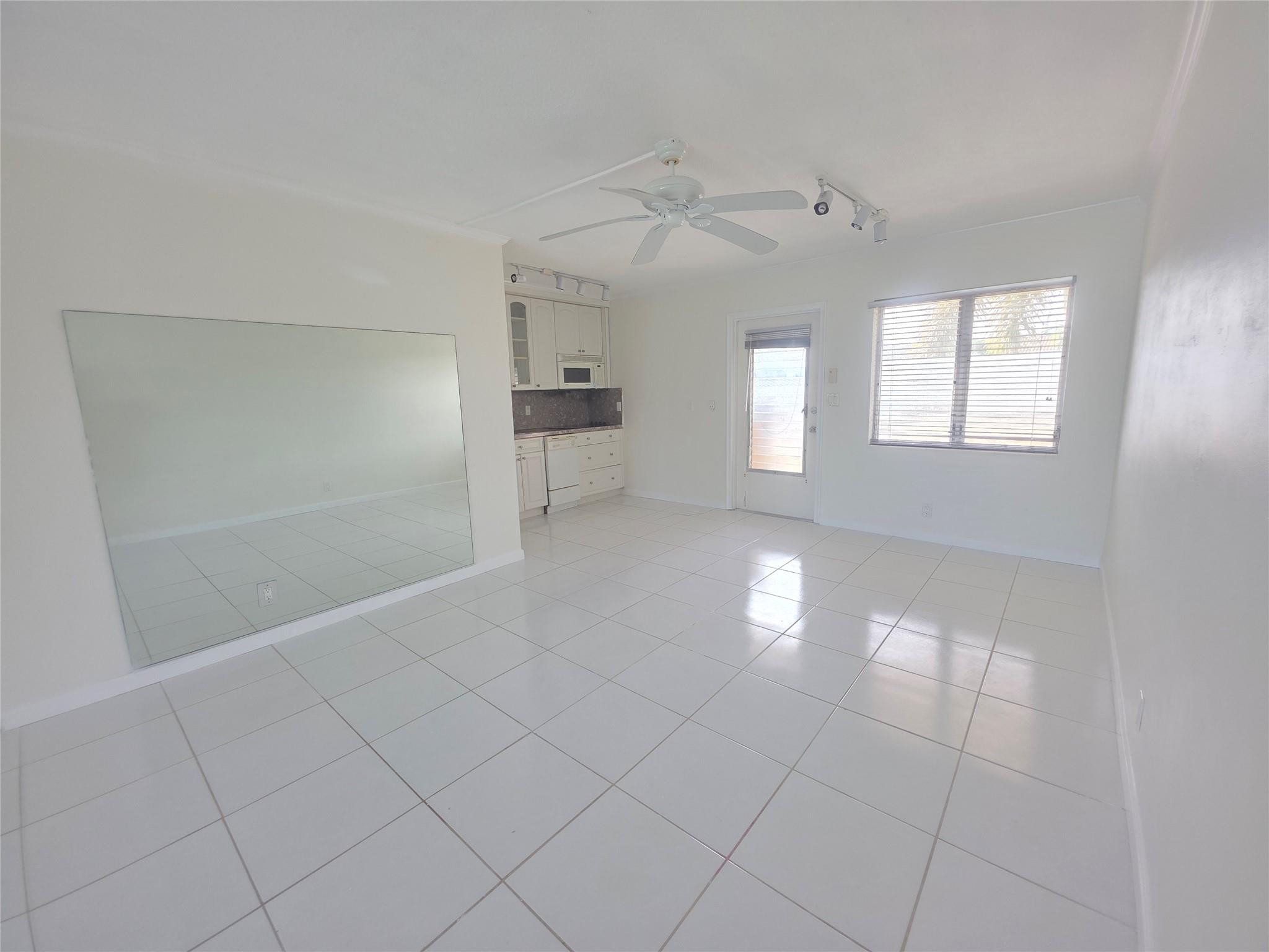 2131 Northeast 42nd Court, Unit 209E Lighthouse Point, FL 33064 - Photo 4 of 28 Photo 4