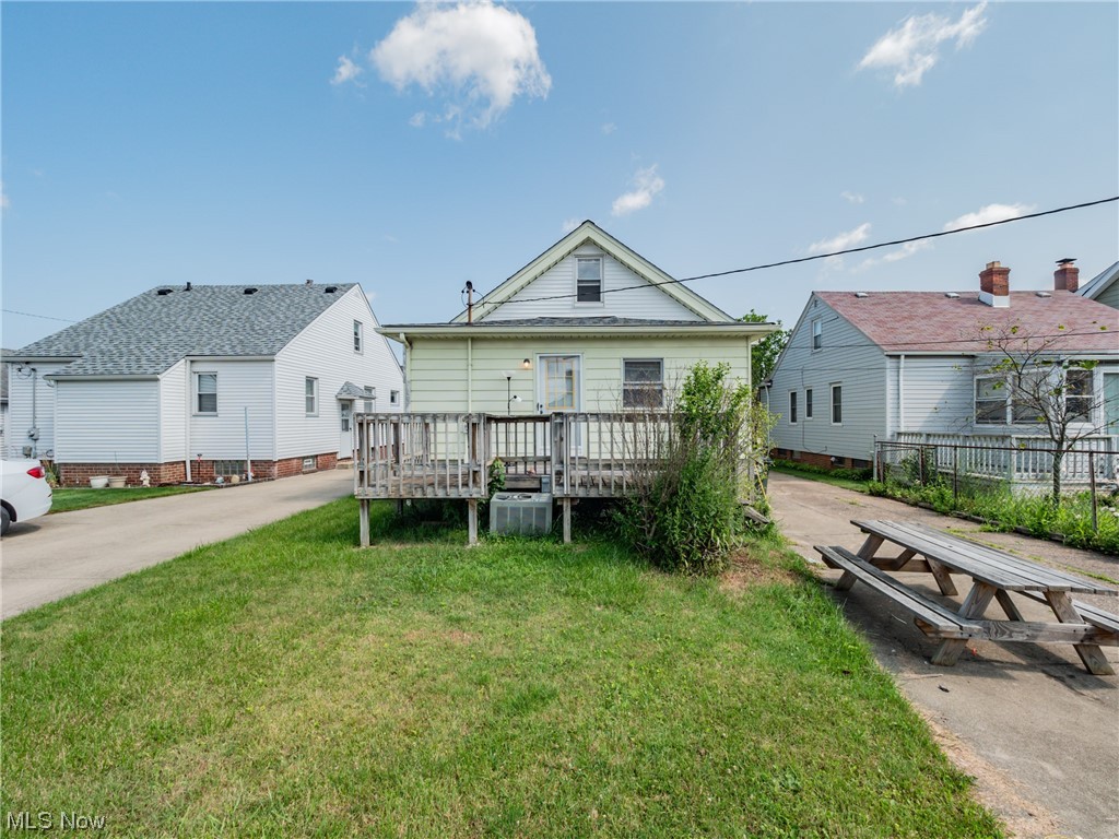 7913 Spring Garden Road Cleveland, OH 44129 - Photo 28 of 30