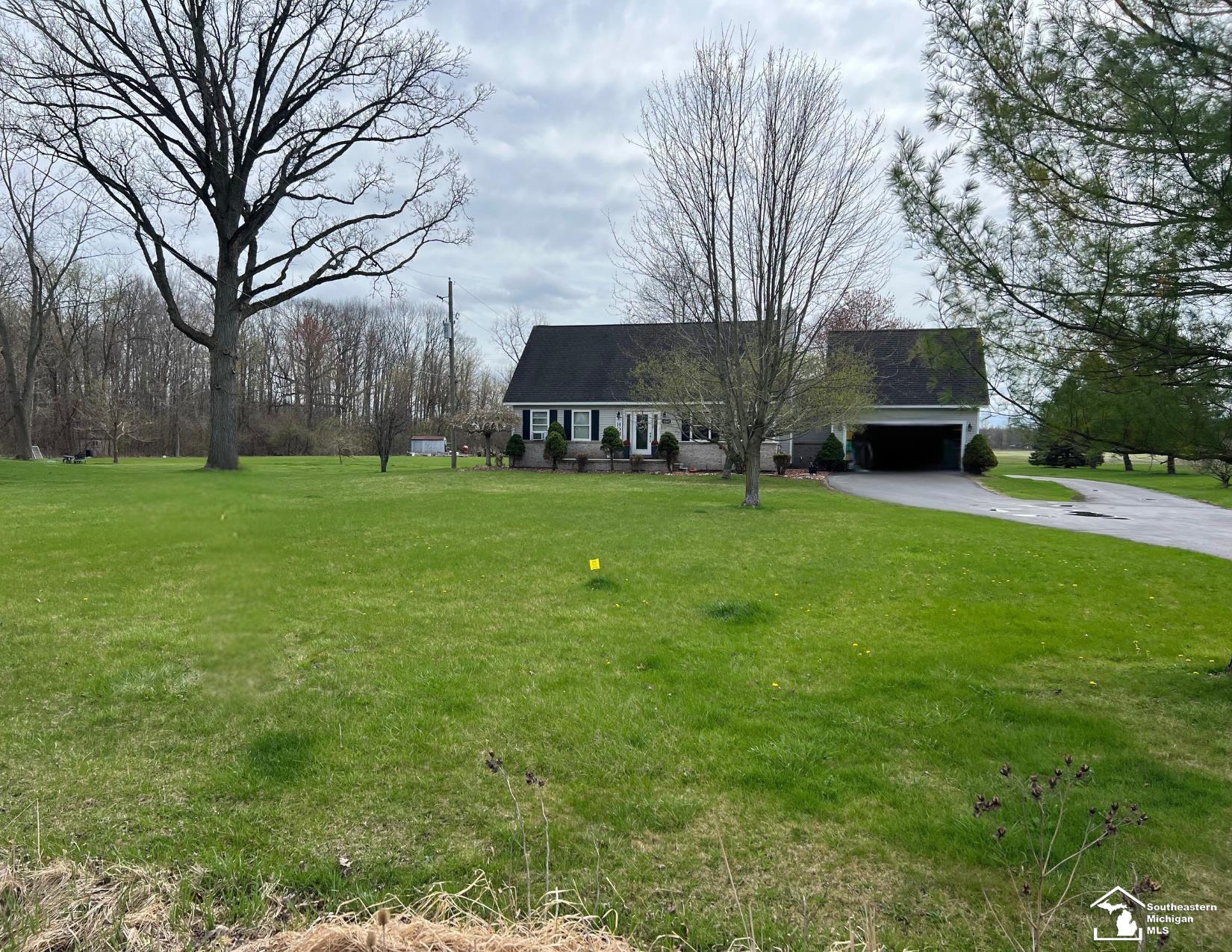32461 West Road New Boston, MI 48164 - Photo 6 of 9