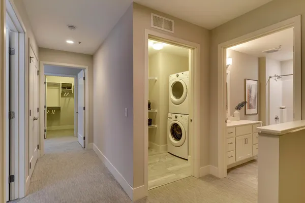 $4,343 | 212 10th Avenue South, Unit 104, Minneapolis, MN 55415