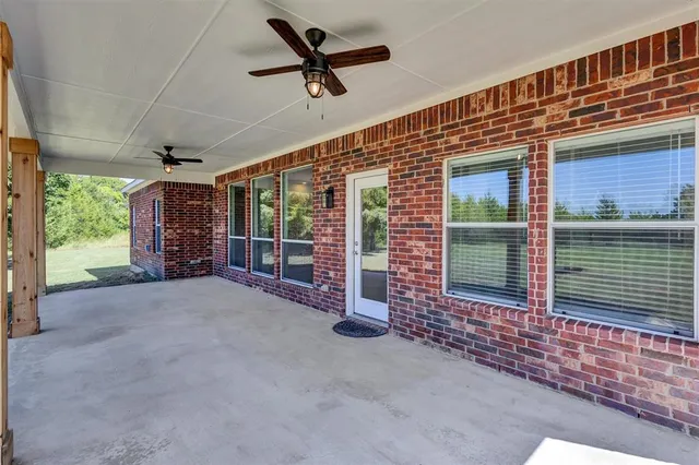 a view of a house with a garage