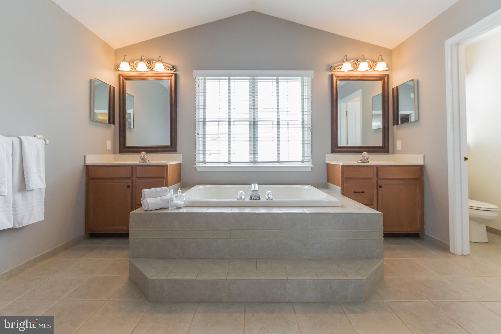 215 Green Valley Road Exton, PA 19341 - Photo 22 of 39 Master Bathroom
