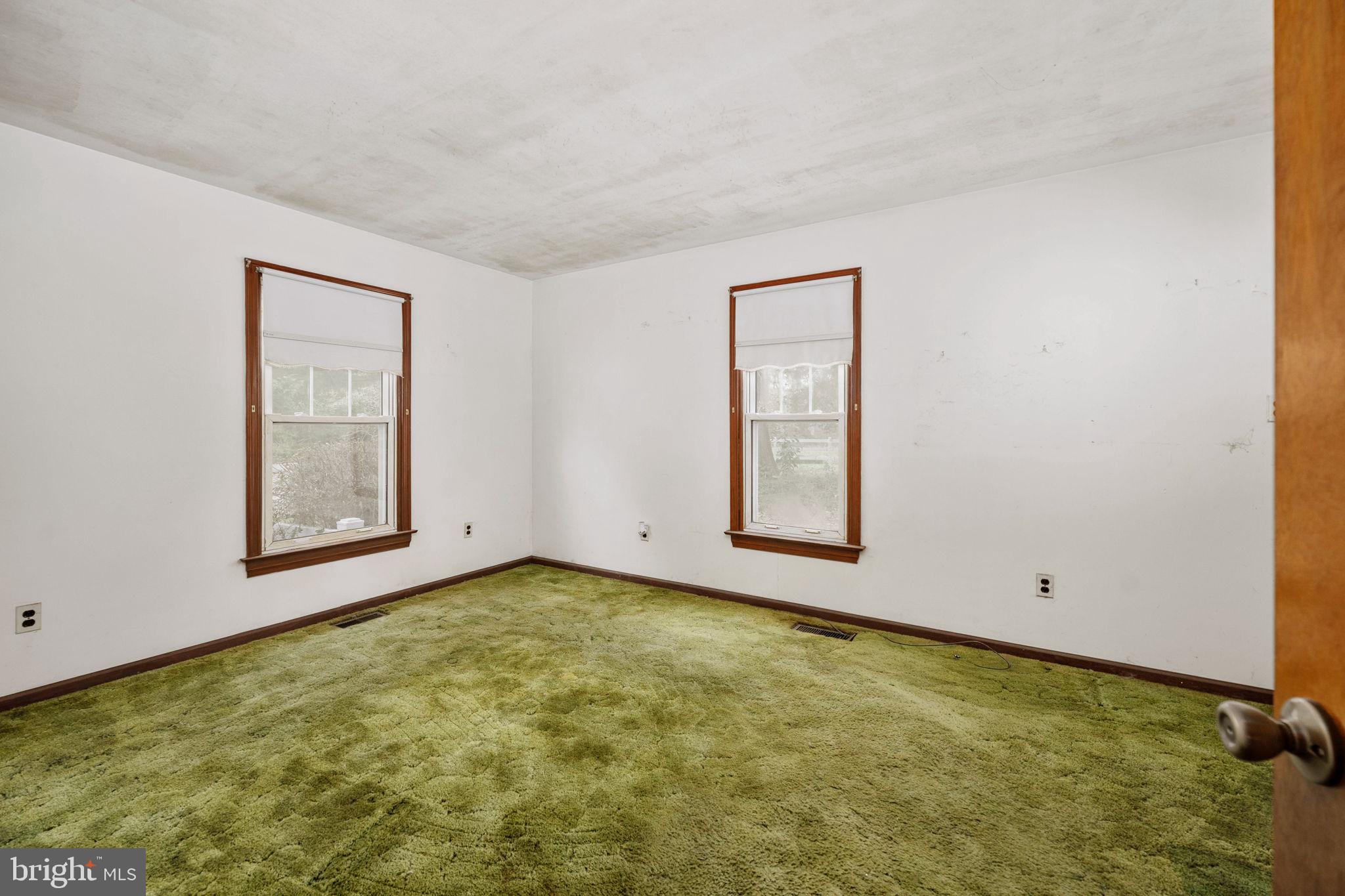 1881 Fairport Road Reedville, VA 22539 - Photo 27 of 48 Bedroom 2 Main Level
