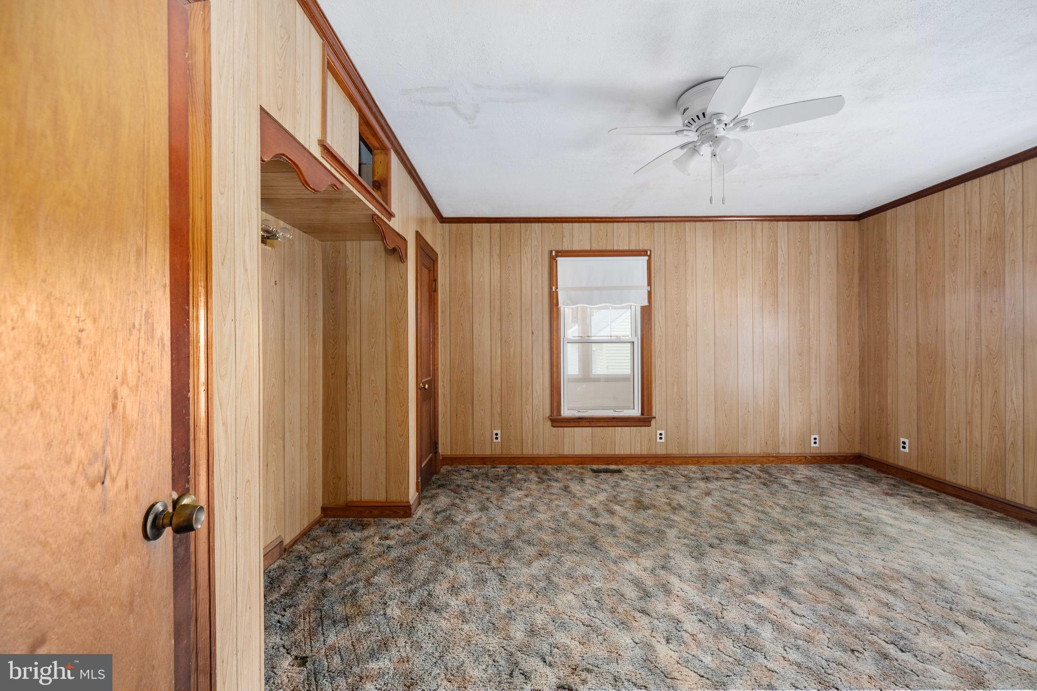 1881 Fairport Road Reedville, VA 22539 - Photo 31 of 57 a view of an entryway