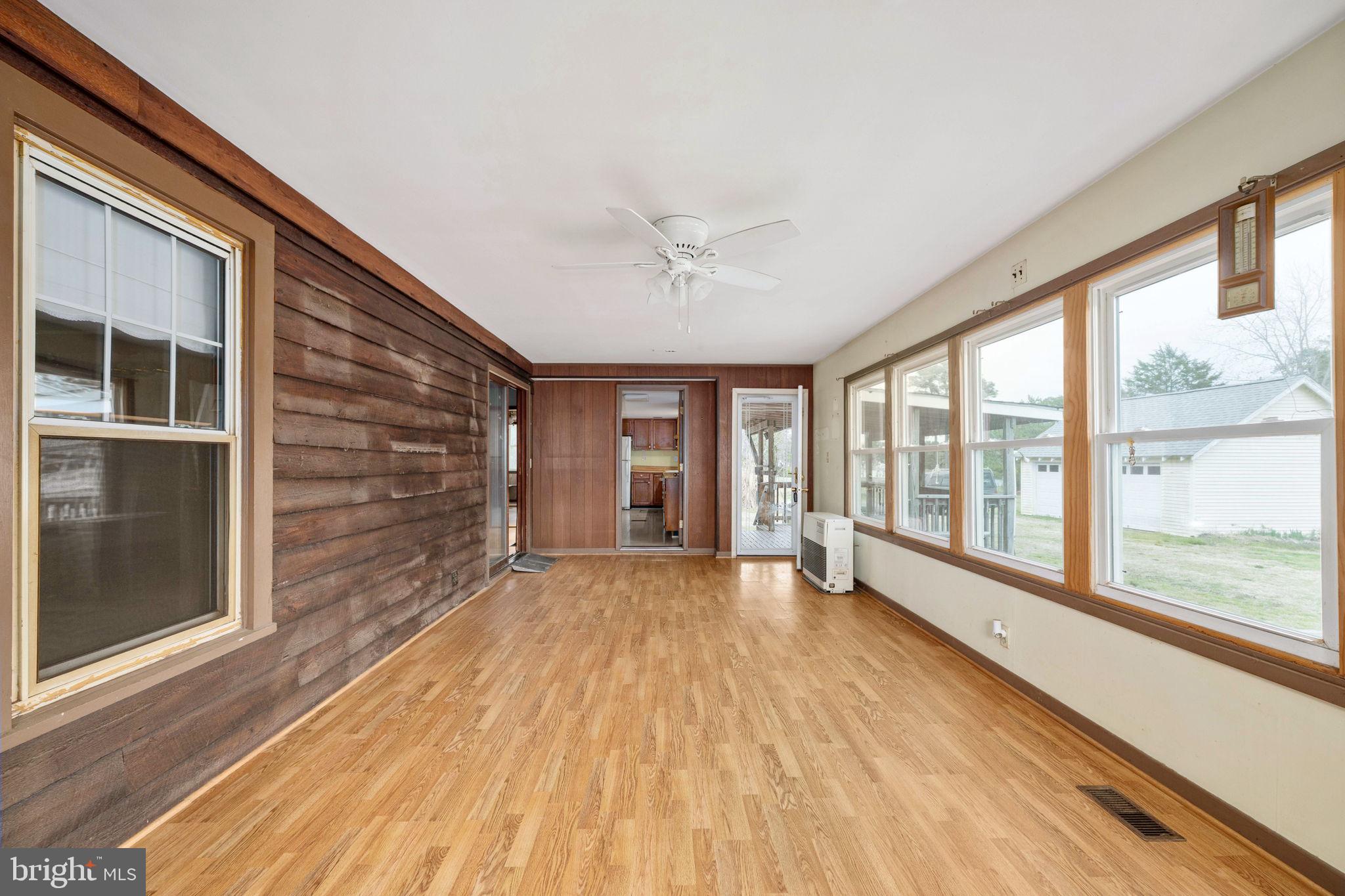 1881 Fairport Road Reedville, VA 22539 - Photo 35 of 48 Sunroom Main Level