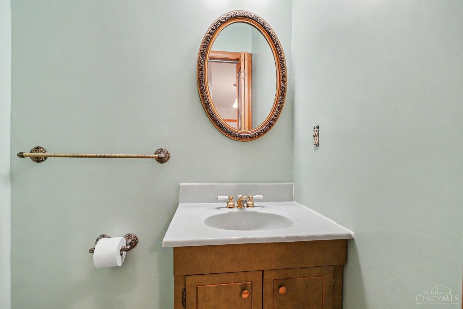 3148 West Fork Road Cincinnati, OH 45239 - Photo 13 of 44