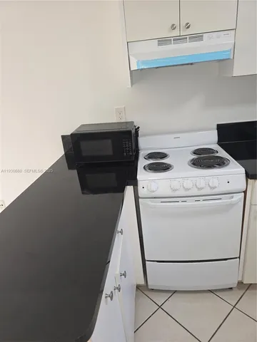 a close up view of washer and dryer