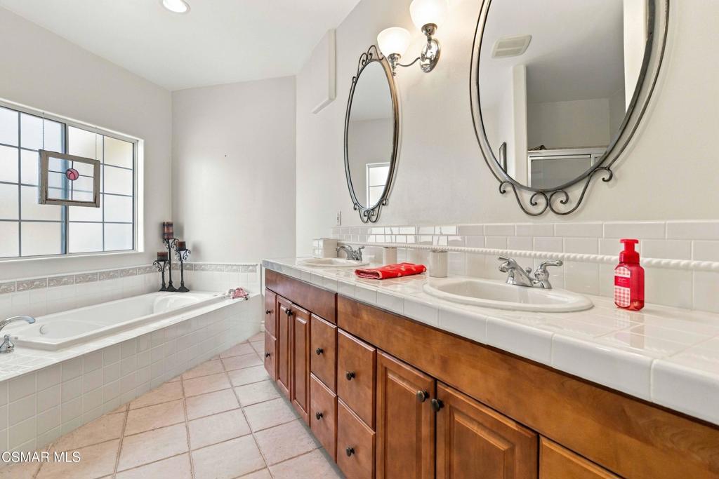 1351 Rainey Road Simi Valley, CA 93063 - Photo 37 of 65 Gallery Image 37