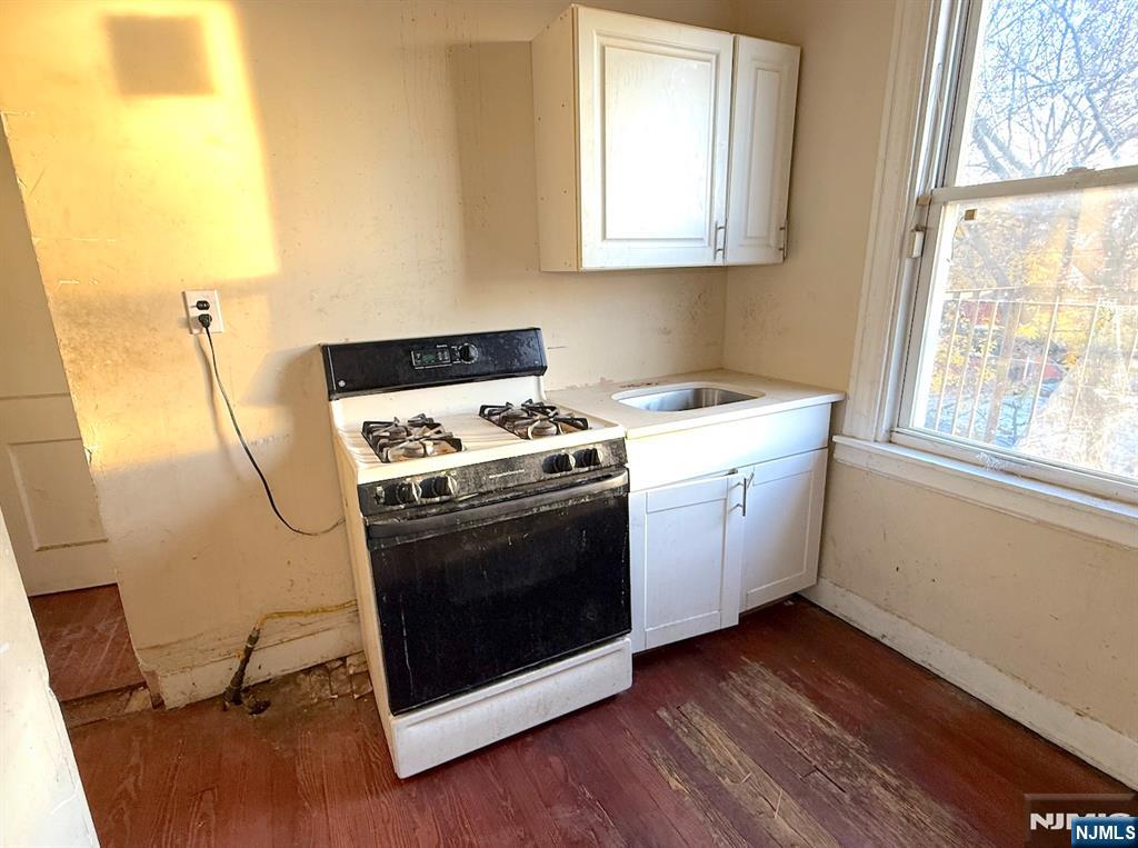 66 Scheerer Avenue Newark, NJ 07112 - Photo 19 of 24