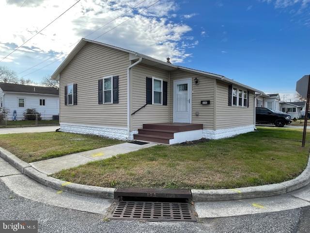 346 Coolidge Avenue Carneys Point, NJ 08069 - Photo 24 of 24 a view of a house with a backyard