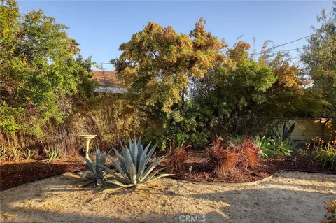 $899,000 | 12762 Willard Street, North Hollywood, CA 91605