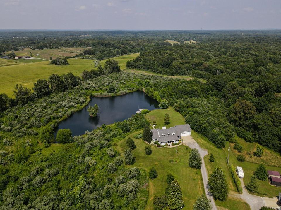 1338 Wagon Creek Road Creal Springs, IL 62922 - Photo 13 of 45