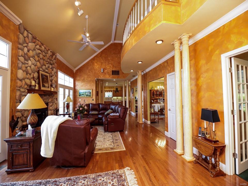 1338 Wagon Creek Road Creal Springs, IL 62922 - Photo 16 of 45