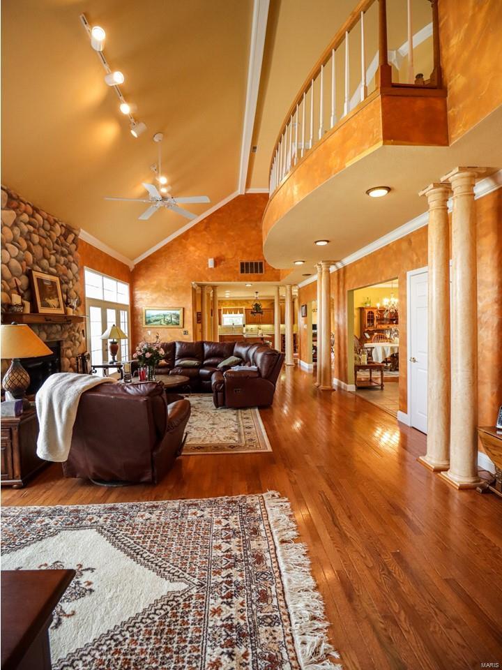 1338 Wagon Creek Road Creal Springs, IL 62922 - Photo 17 of 45