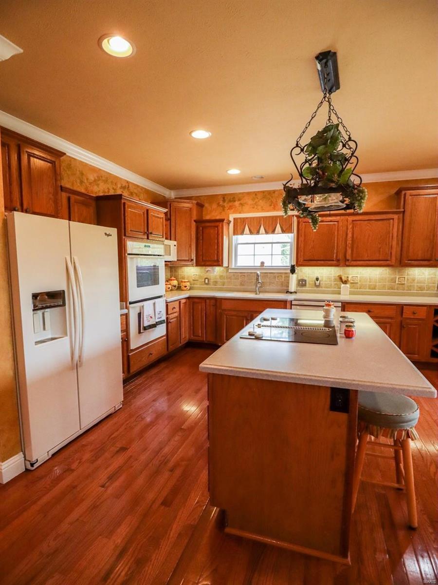 1338 Wagon Creek Road Creal Springs, IL 62922 - Photo 24 of 45