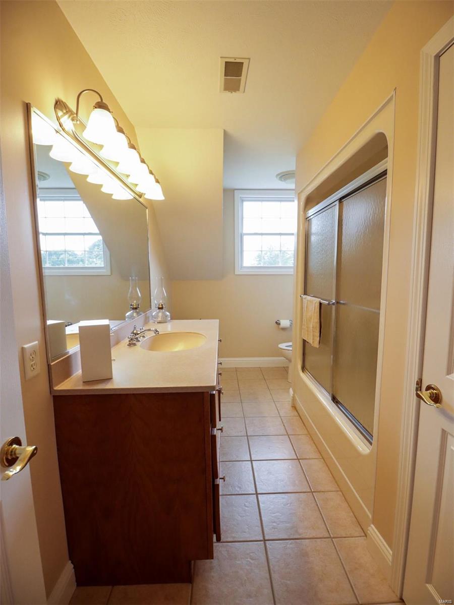 1338 Wagon Creek Road Creal Springs, IL 62922 - Photo 38 of 45