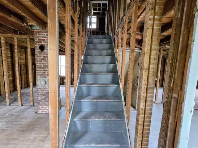 $164,000 | 12 Depot Street, Kingfield, ME 04947