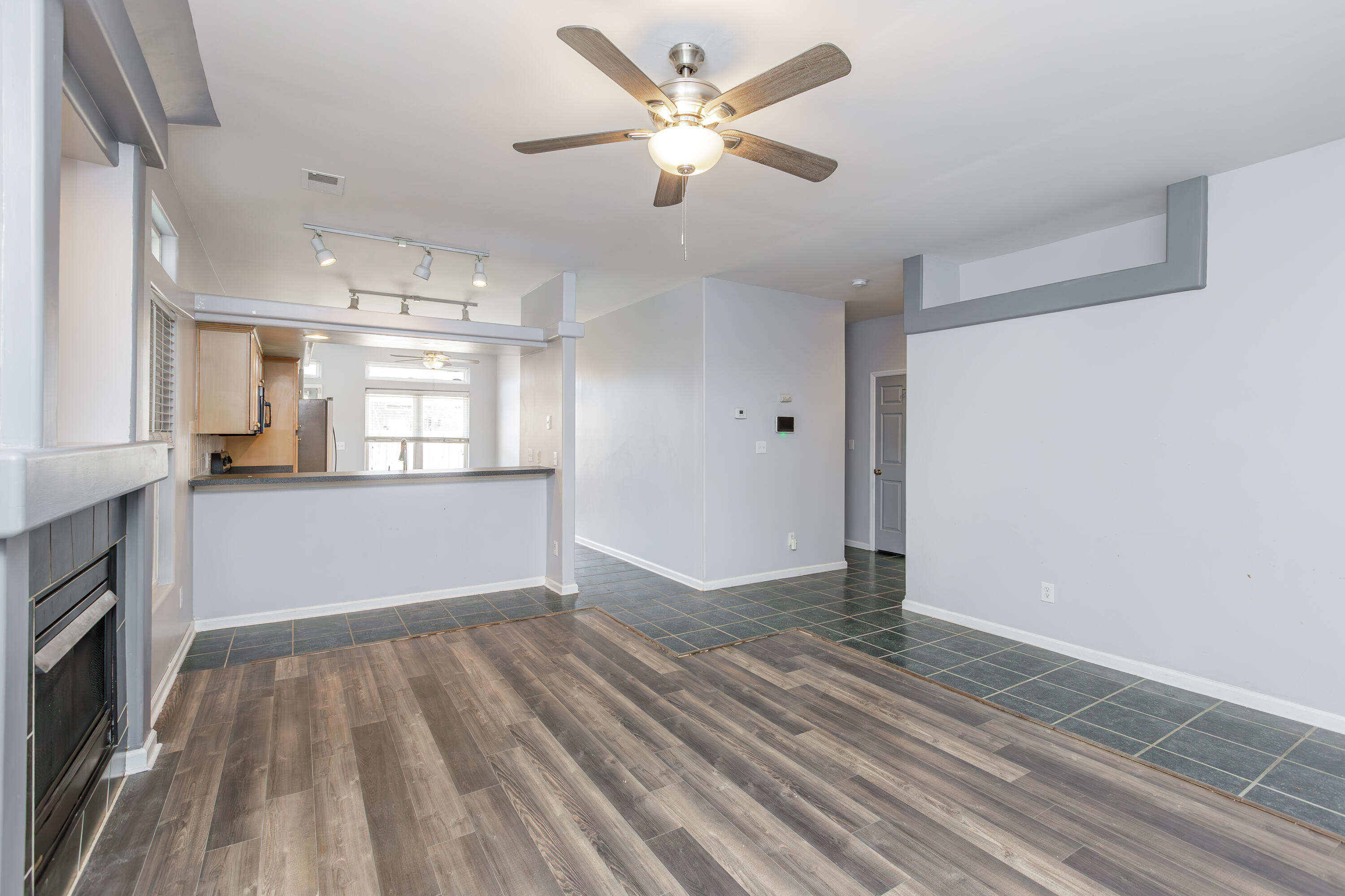 2540 Spring Valley Loop Lexington, KY 40511 - Photo 5 of 29 1-5