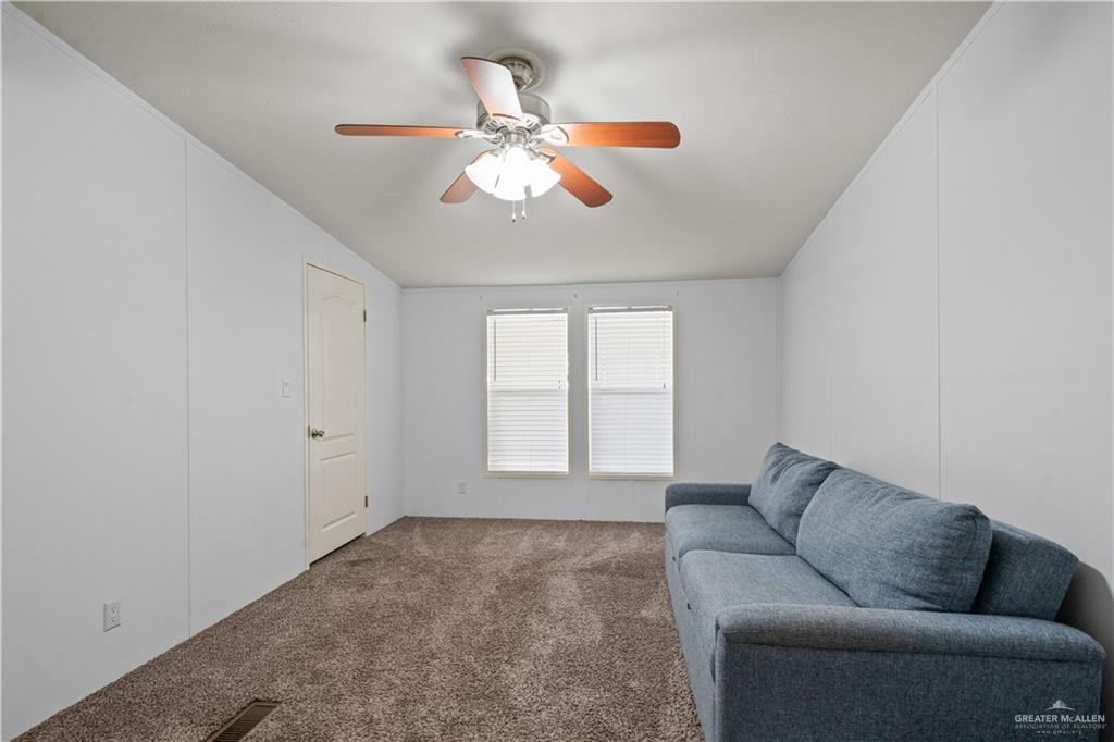 215 South Valley View Road, Unit 252 Donna, TX 78537 - Photo 13 of 19