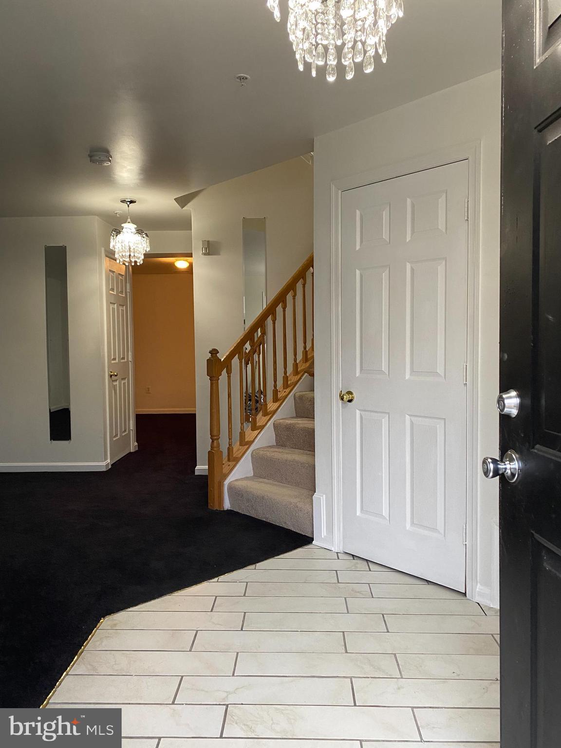 6529 Ridgeborne Drive Baltimore, MD 21237 - Photo 5 of 26 Entrance Foyer