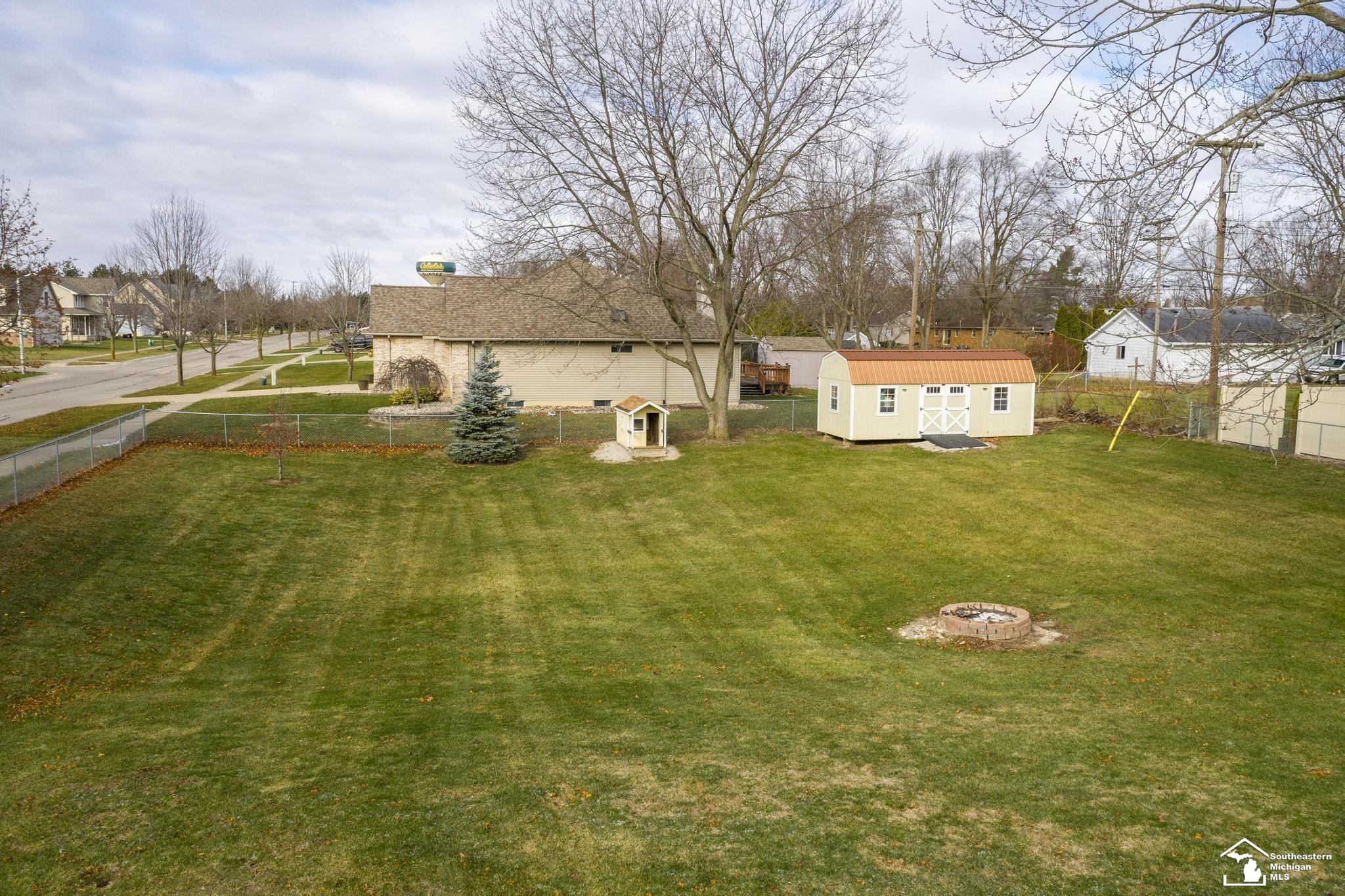 610 Riley Street Dundee, MI 48131 - Photo 16 of 19 50162723-745b483f-0a68-4a0d-801d-8842140af74e.JPG