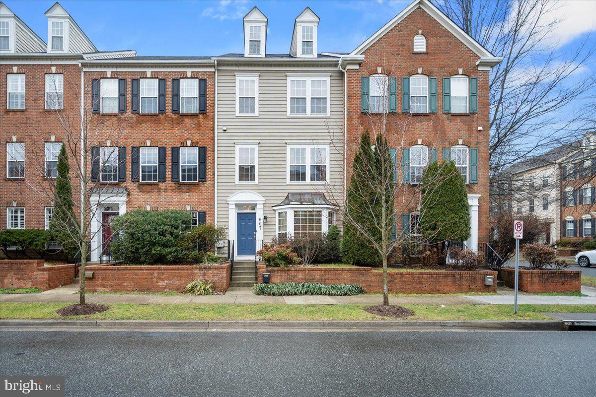 607 Gatestone Street Gaithersburg, MD 20878 - Photo 1 of 31