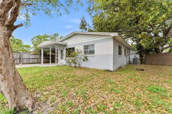 $1,950 | 2711 West Heiter Street, Tampa, FL 33607