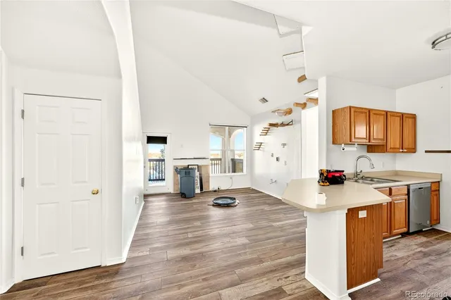 $2,300 | 18929 East Warren Circle, Unit C205, Aurora, CO 80013