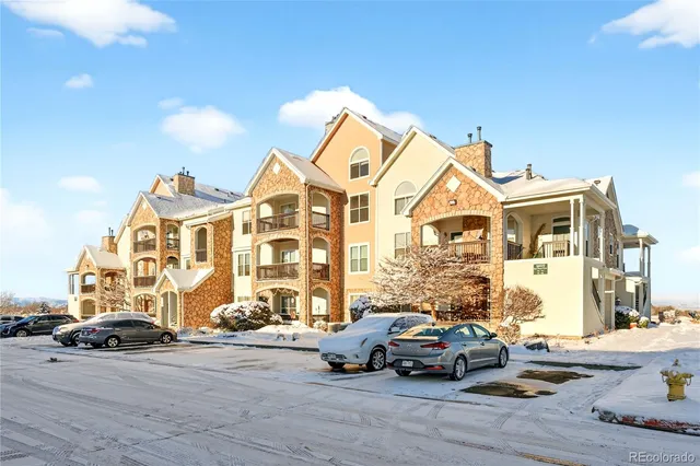 $2,300 | 18929 East Warren Circle, Unit C205, Aurora, CO 80013