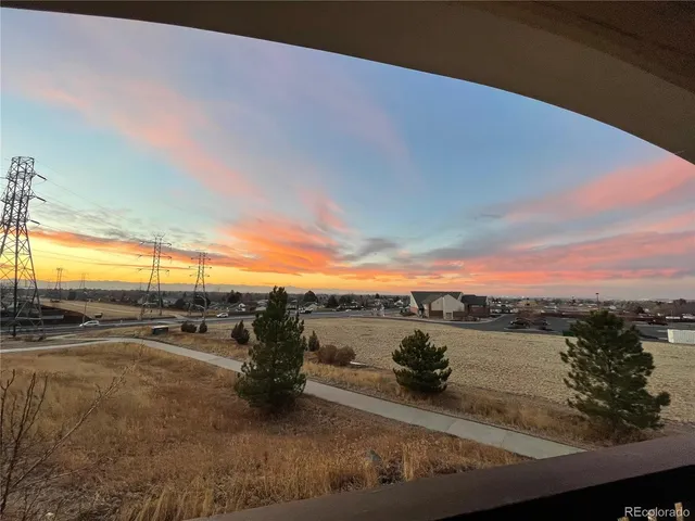 $2,300 | 18929 East Warren Circle, Unit C205, Aurora, CO 80013