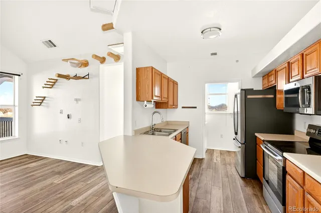 $2,300 | 18929 East Warren Circle, Unit C205, Aurora, CO 80013