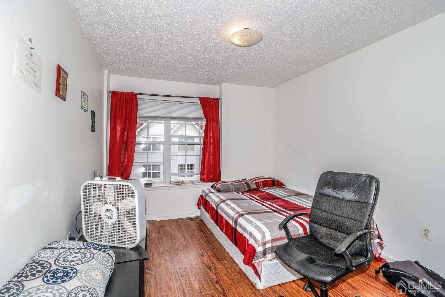 44 Prestwick Way Edison, NJ 08820 - Photo 14 of 22 Gallery Image 14