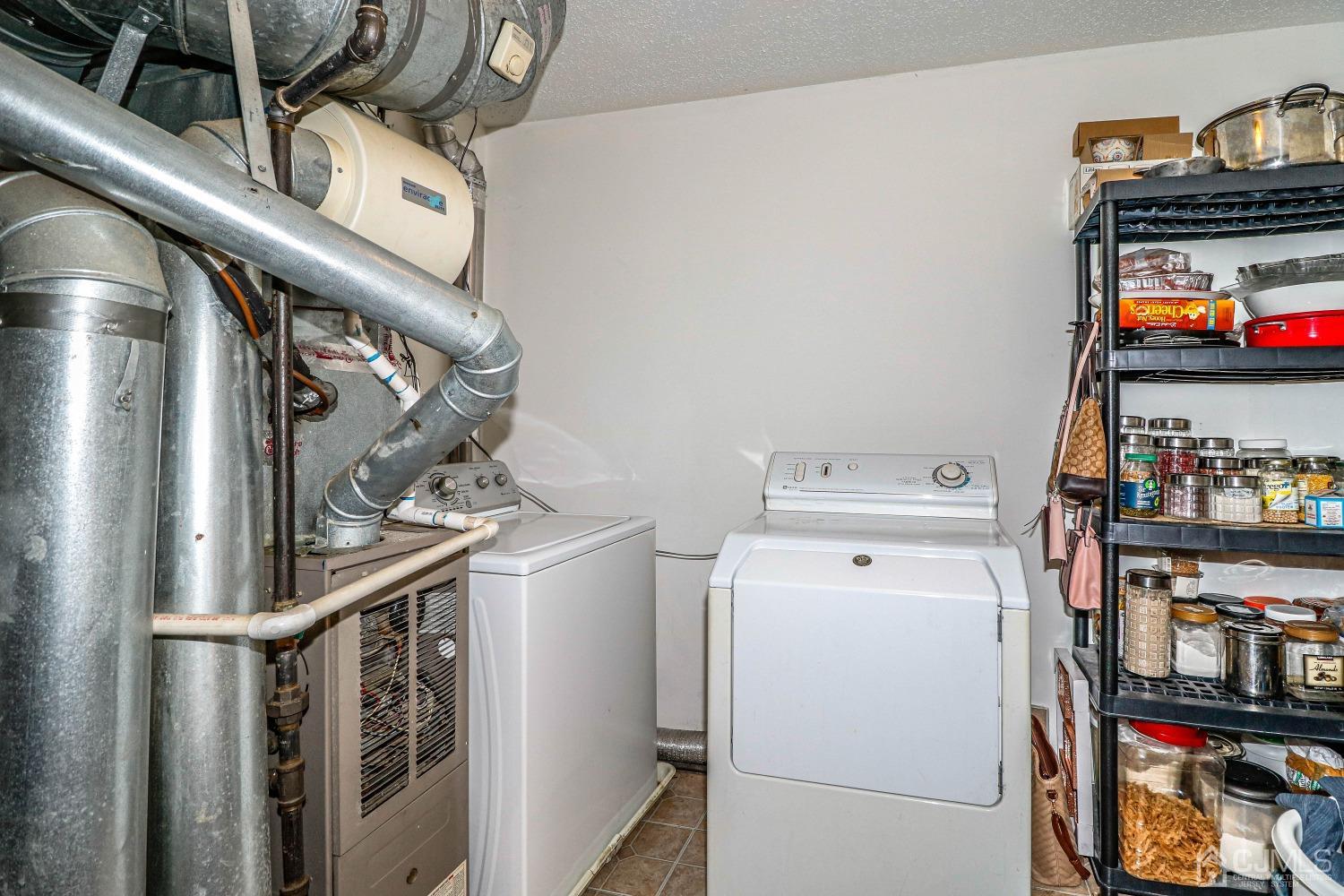 44 Prestwick Way Edison, NJ 08820 - Photo 9 of 22 Gallery Image 9